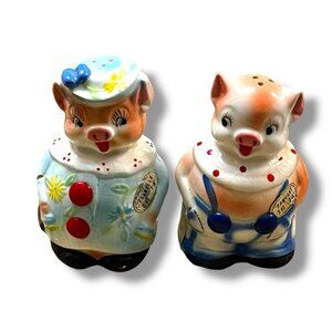 Vintage ENESCO Prunella Pomeroy Pig Salt & Pepper Shakers 3.5" FLAW